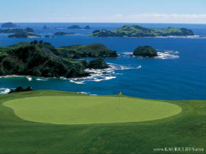 Kauri Cliffs - New Zealand 16th green